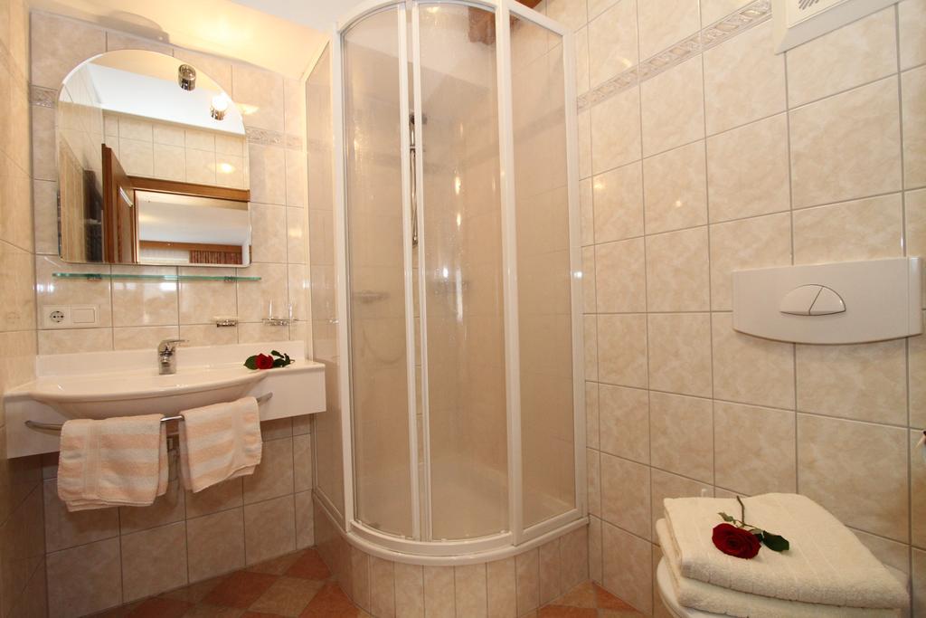 Hotel - Wirts'Haus "Zum Schweizer" Lofer Extérieur photo