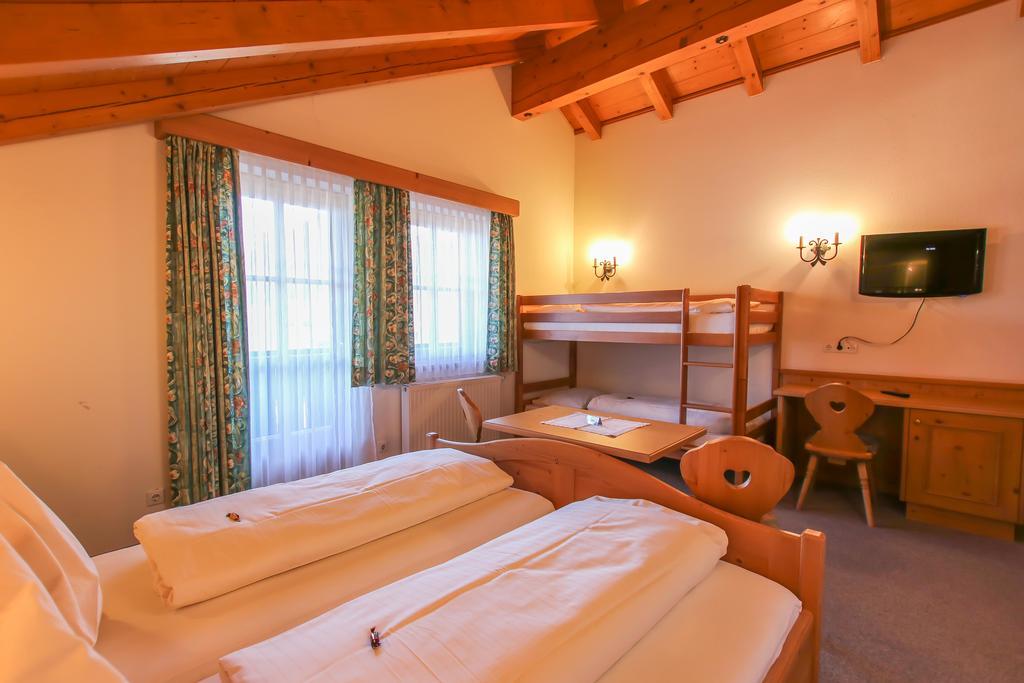 Hotel - Wirts'Haus "Zum Schweizer" Lofer Extérieur photo